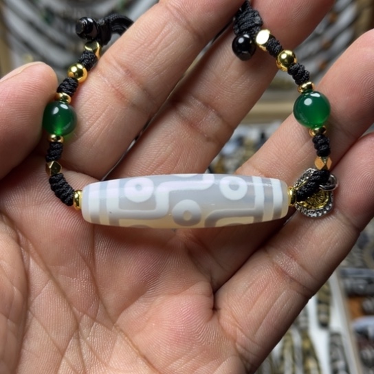 玛瑙/玉髓颈饰足铂镶嵌