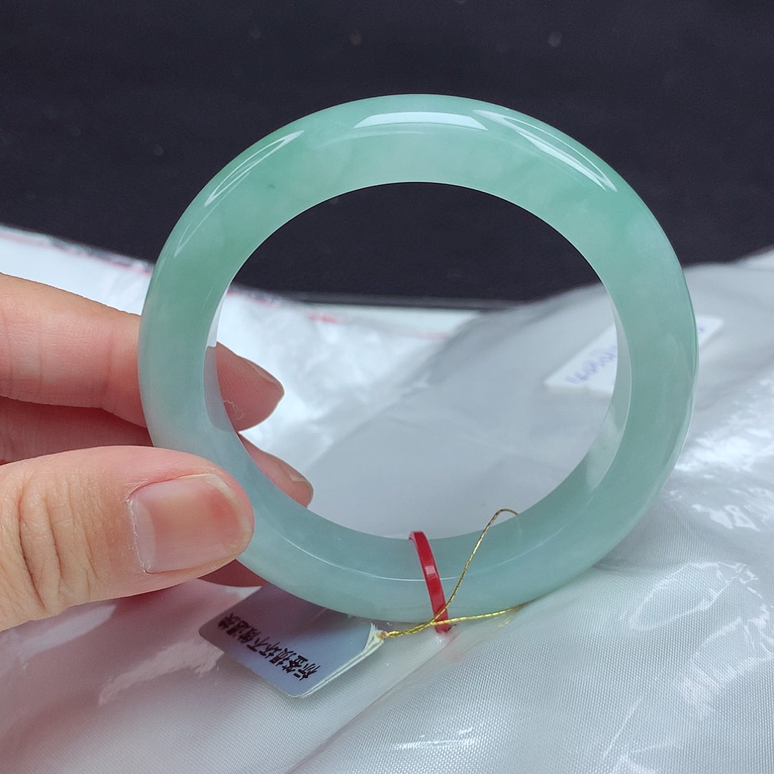 翡翠手镯未镶嵌52圈851