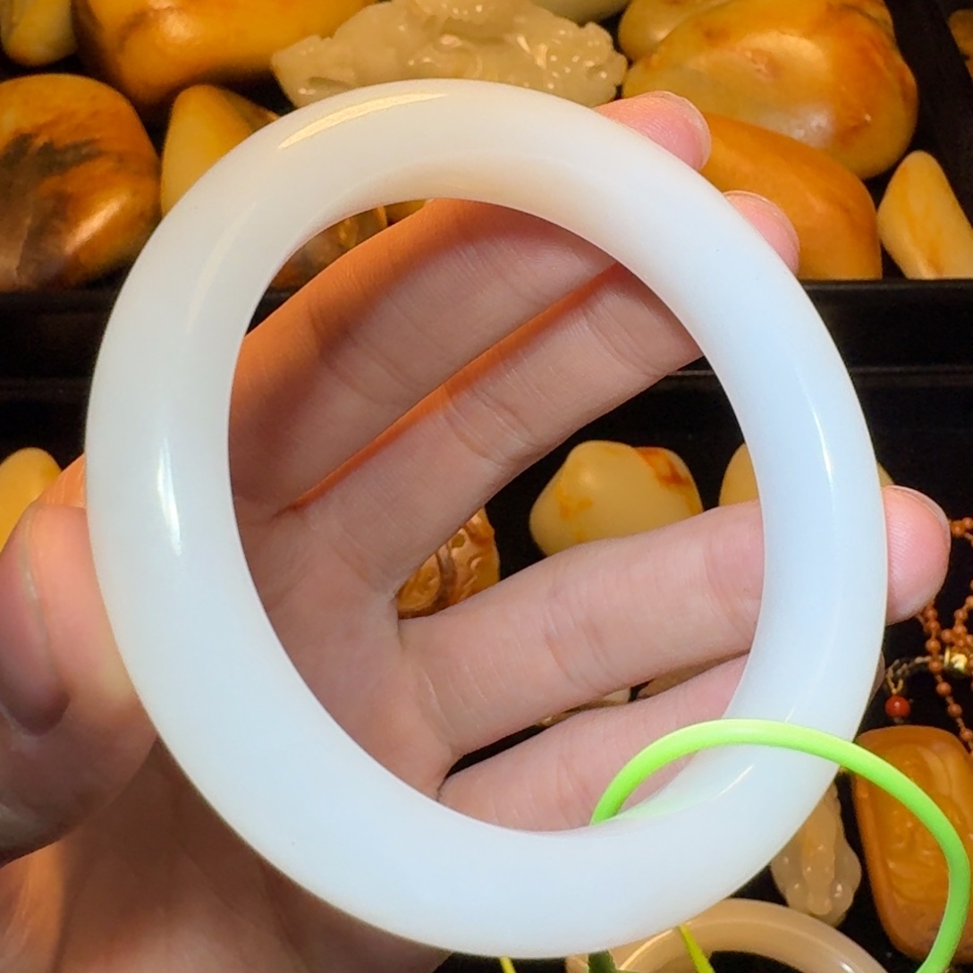 和田玉颈饰未镶嵌J****²55