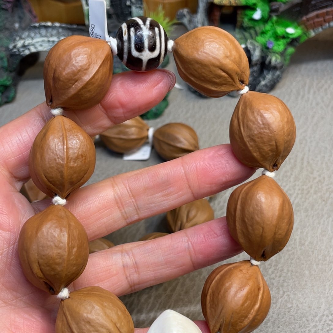 橄榄核吊坠金标铁素