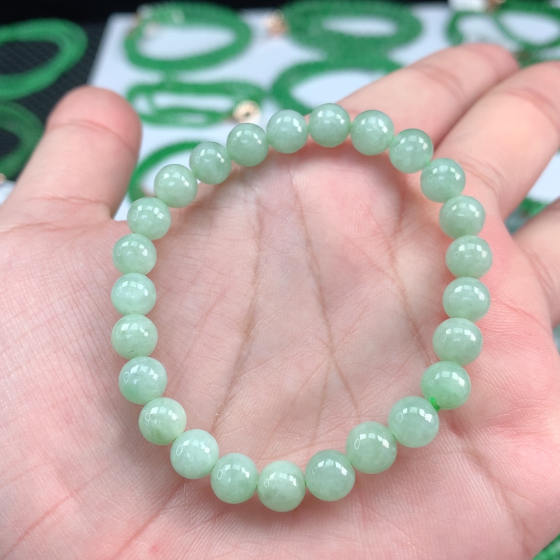 翡翠手链未镶嵌翡翠