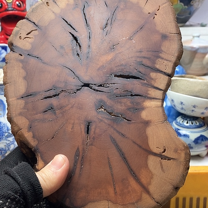 瓷片在哪呢现在吃饭没有我现在吃饭