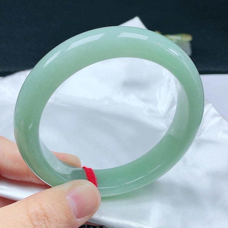 【闪购商品】翡翠手镯未镶嵌天然翡翠手镯
