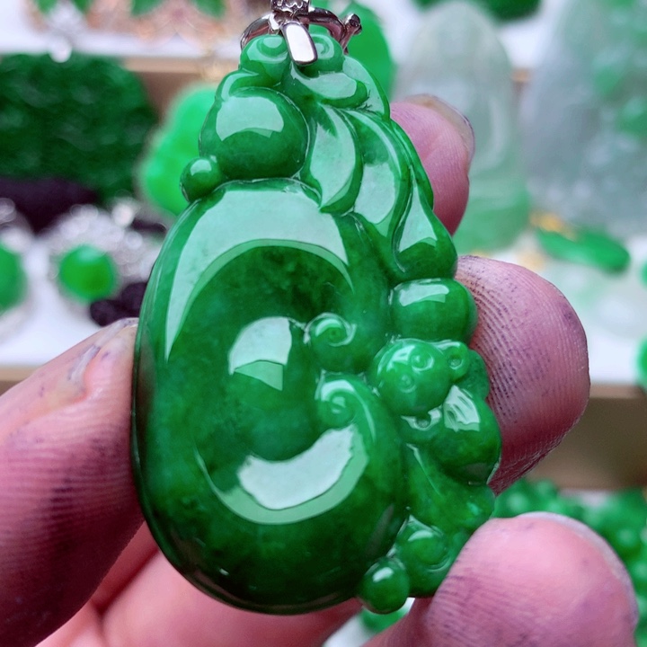 翡翠未镶嵌吊坠(不含链)