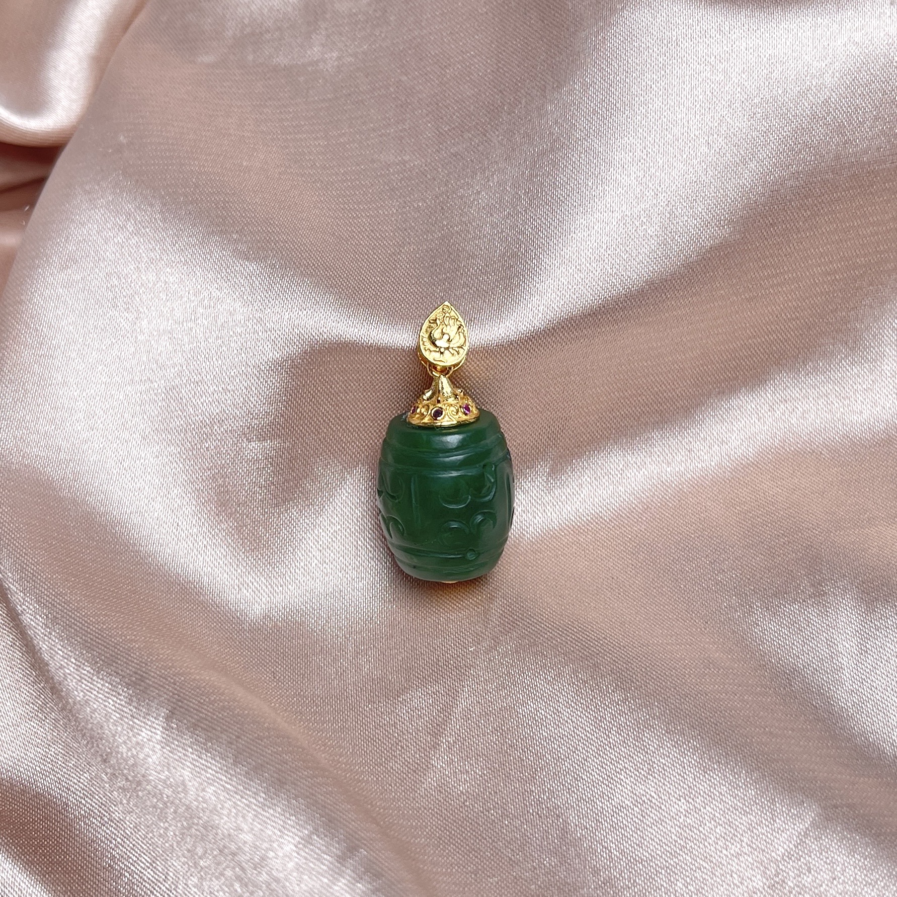 菲菲珠宝好/S925碧玉吊坠-多样性发一