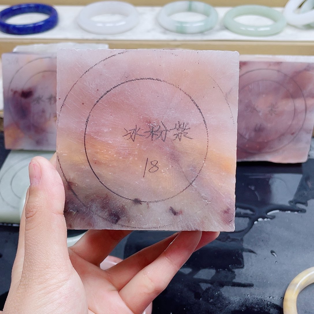 石英质玉手镯未镶嵌定制