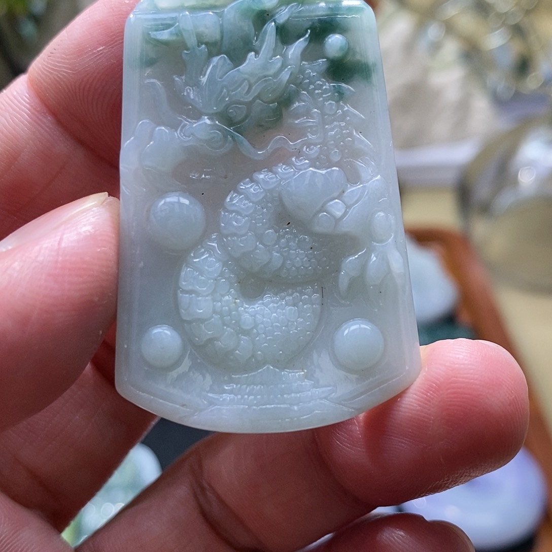 【闪购商品】翡翠颈饰未镶嵌111111111111111