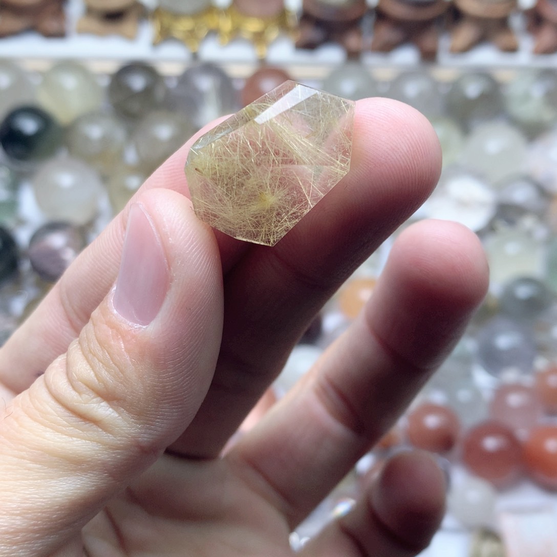 水晶珠宝半成品未镶嵌发晶吊坠