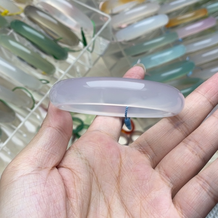 玛瑙/玉髓未镶嵌手镯55圈口