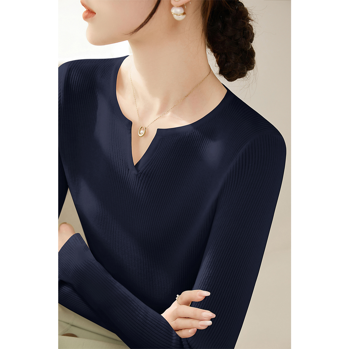 时尚秋冬套头百搭修身针织衫女装新款高级感V领长袖打底内搭毛衣