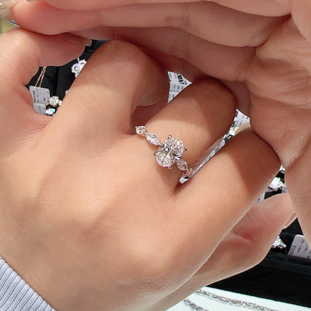 【闪购商品】实验室培育钻石18K金镶嵌1****酥00026161