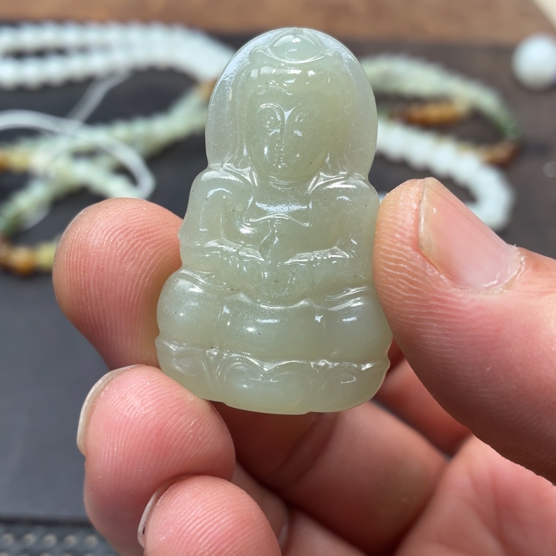 和田玉未镶嵌颈饰