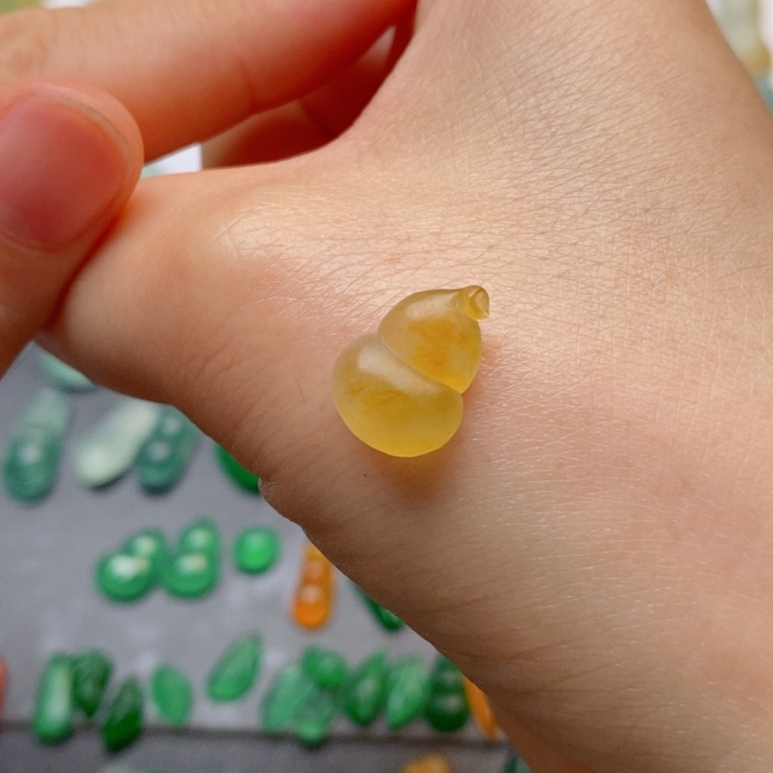 定制翡翠未镶嵌葫芦