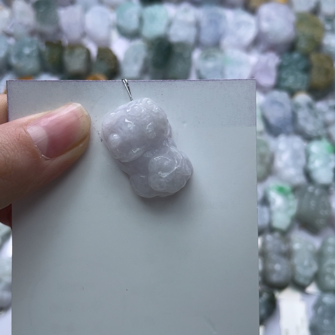 翡翠颈饰未镶嵌貔貅