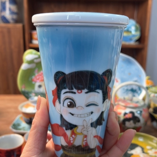 盒子景德镇釉下手绘陶瓷 