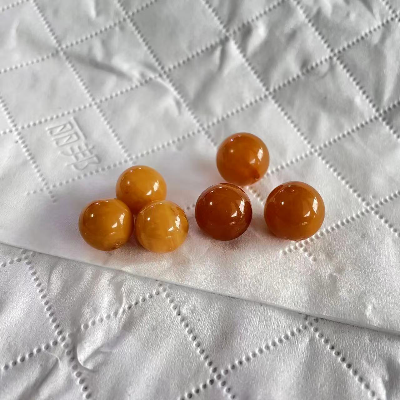 ZZ0096 蜜蜡单珠吊坠 多样性发其一