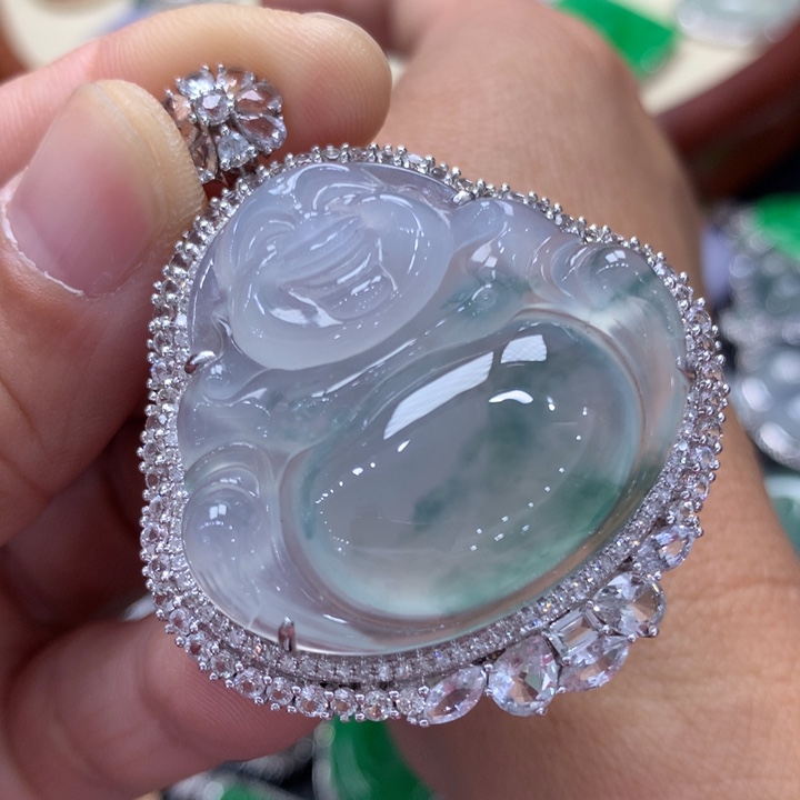 翡翠吊坠(不含链)18K金镶嵌