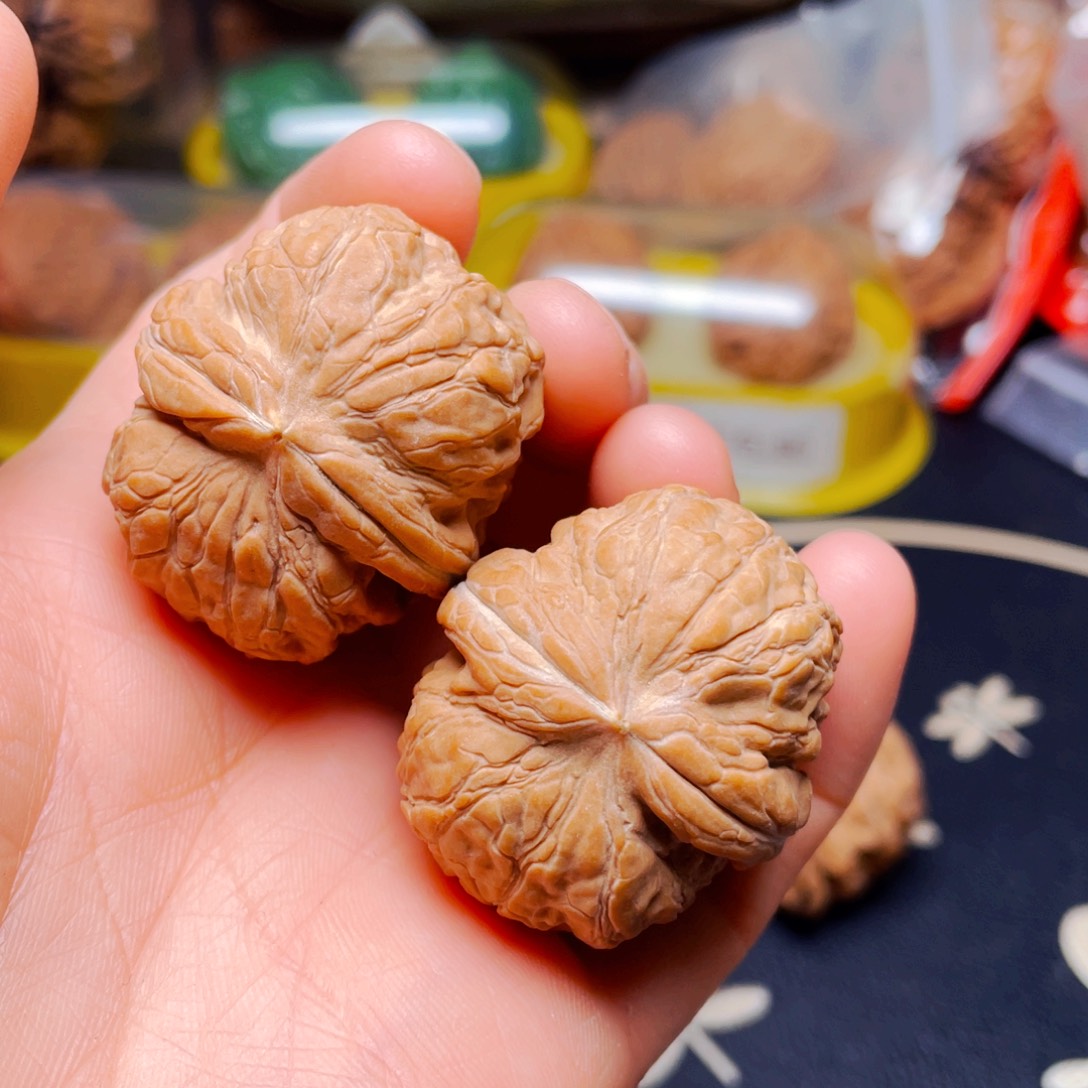 吊坠文玩核桃允石元宝