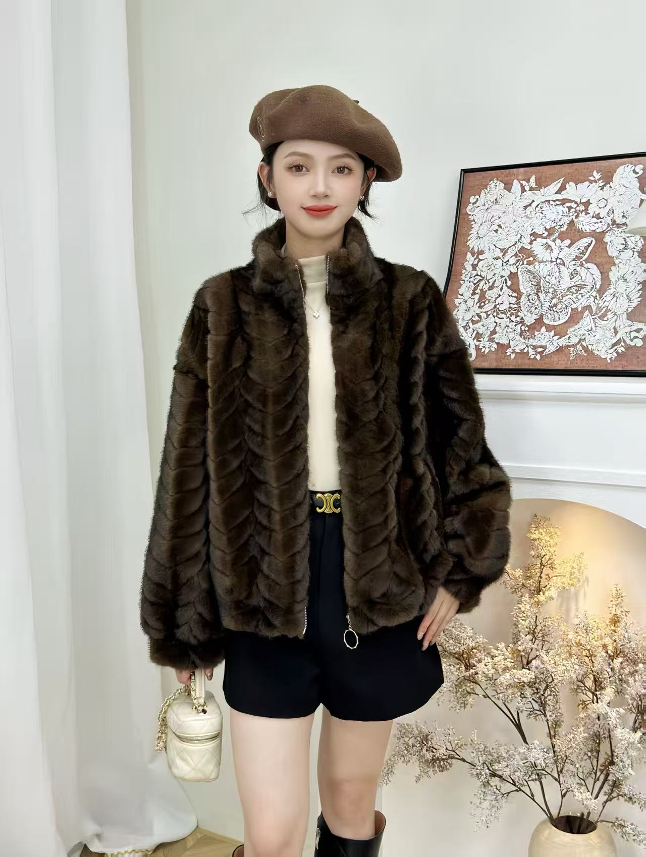 2025新款洋气落肩袖长袖厚款冬季立领女短外套百搭网红气质女士