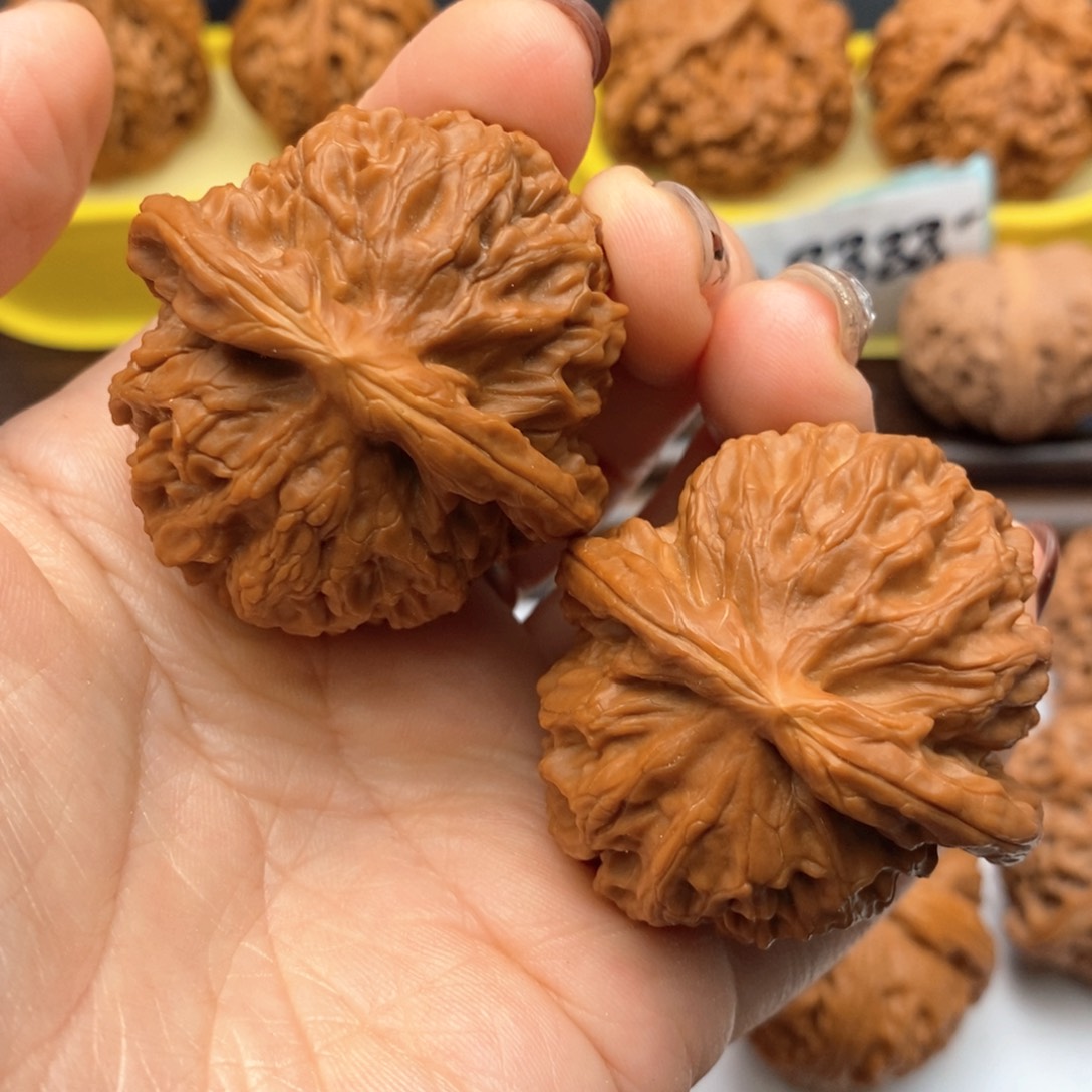 文玩核桃把件边43肚45尺金麒麟