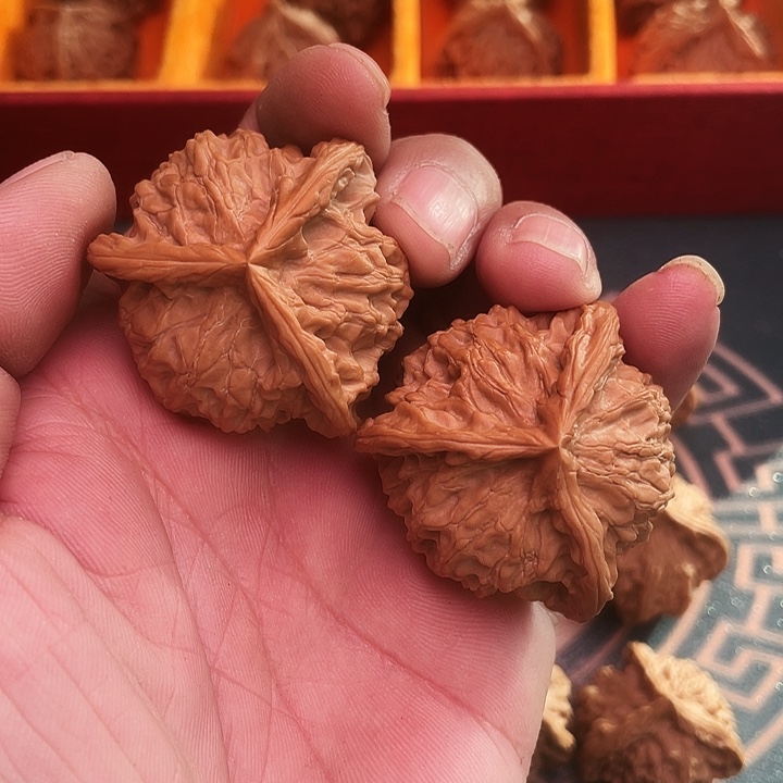 来****文玩核桃吊坠一图一物