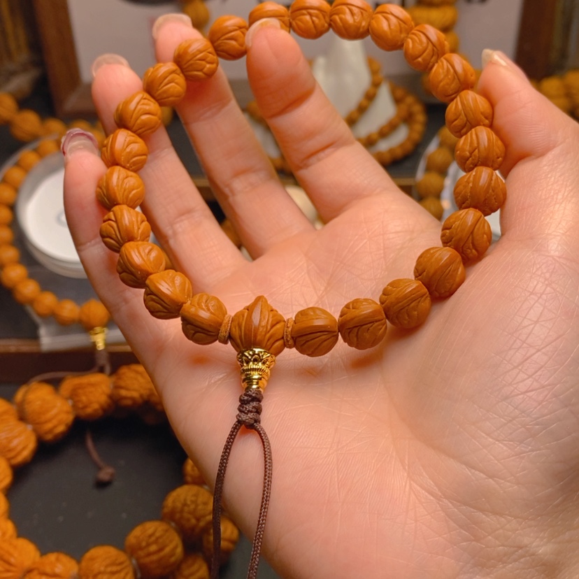 【闪购商品】桃核手串龙文桃核