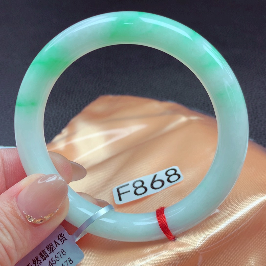 翡翠手镯未镶嵌手镯88