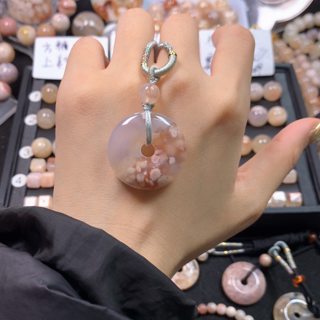 玛瑙/玉髓项圈未镶嵌