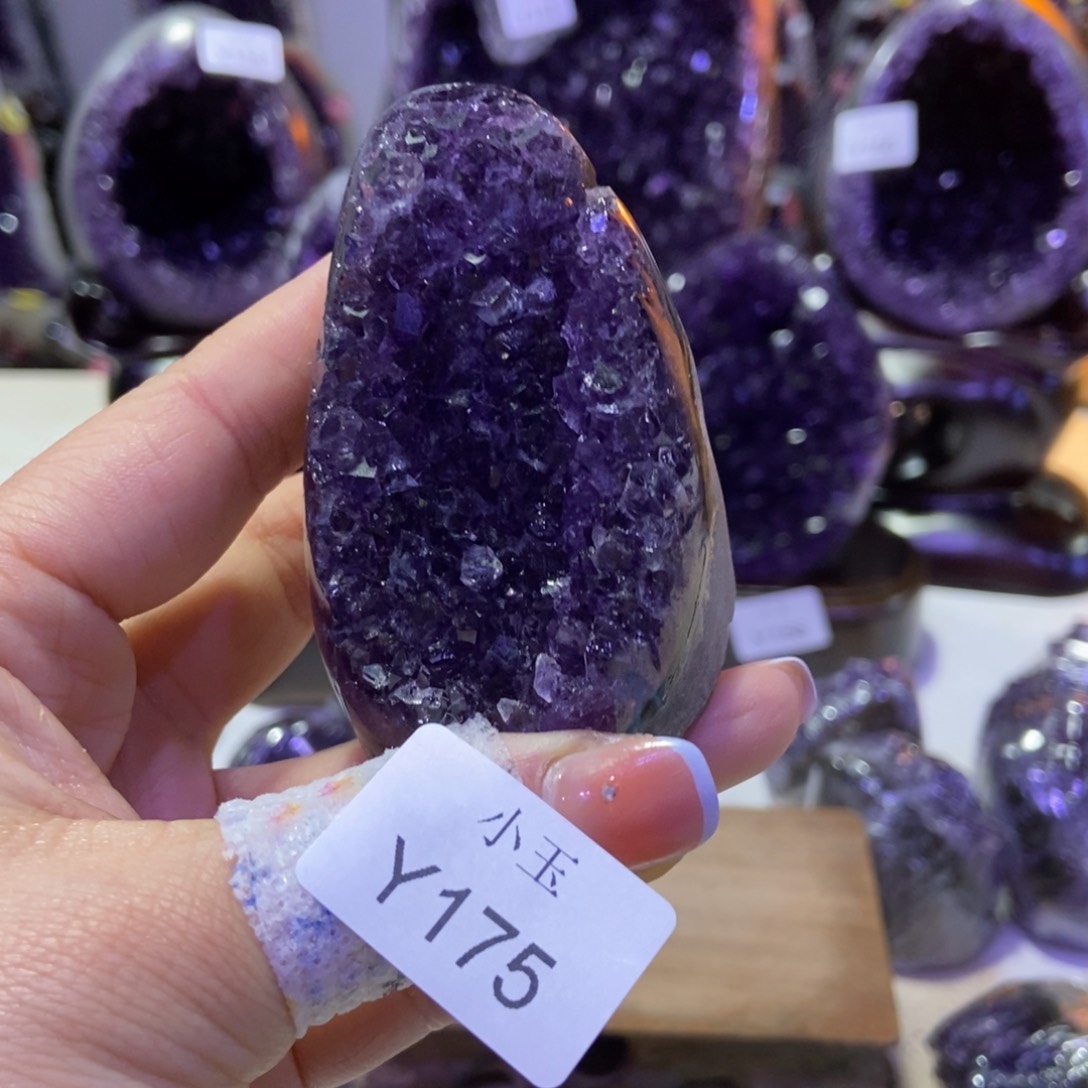 水晶摆件未镶嵌摆件