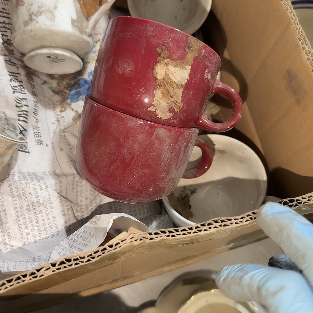 茶盏他是最爱她爱得最深却只会觉得