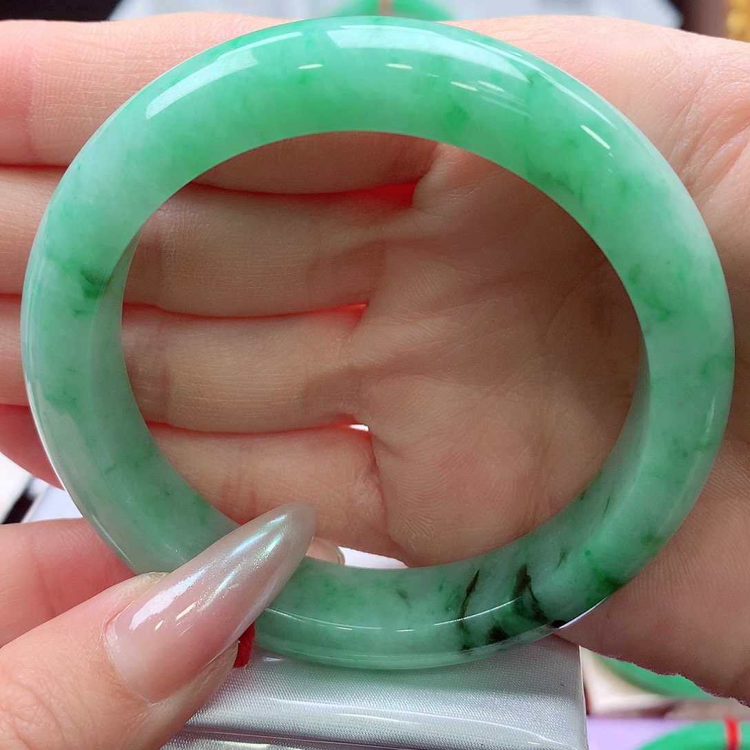 未镶嵌手镯翡翠翡翠