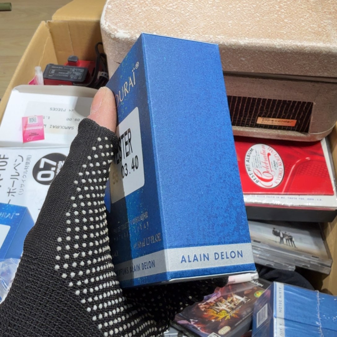 文****哥8新中古物品，谨慎下单，不保好坏989