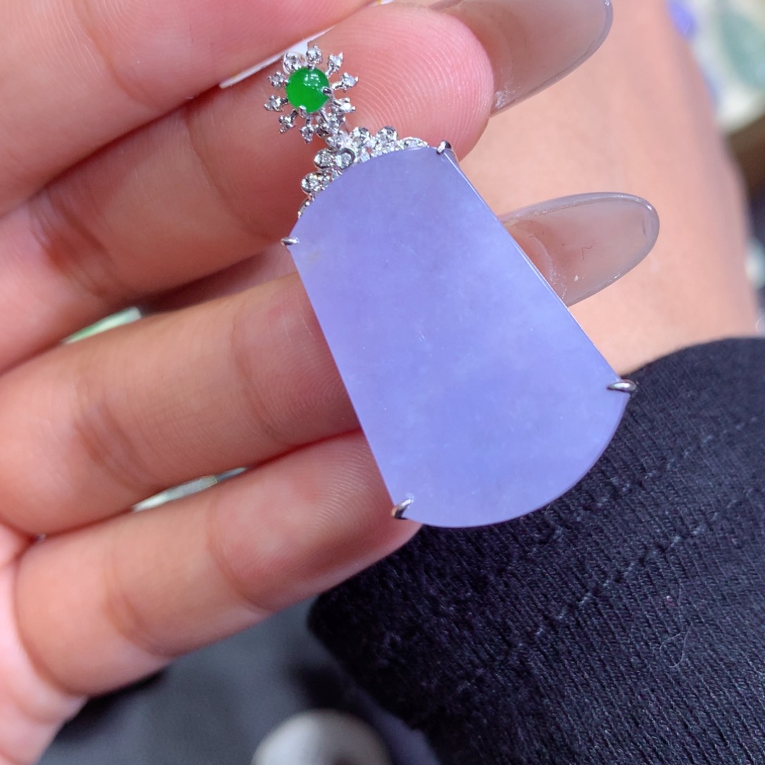 翡翠吊坠(赠链)18K金镶嵌