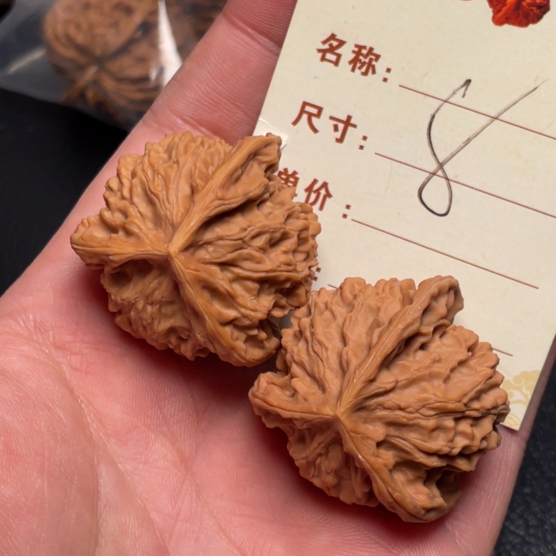 文玩核桃把件三棱正奔37尺8