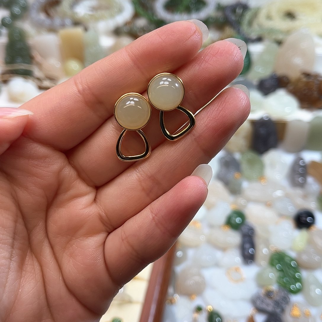 和田玉耳钉银S925镶嵌沈*