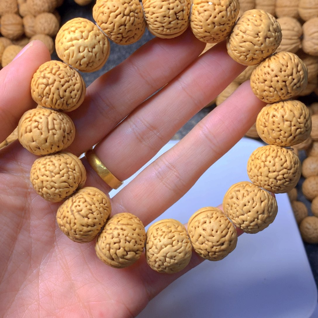 吊坠桃核龙*桃核苹果