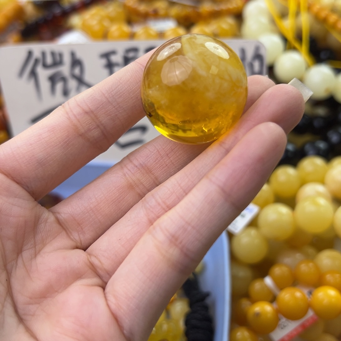 琥珀珠宝奇石未镶嵌