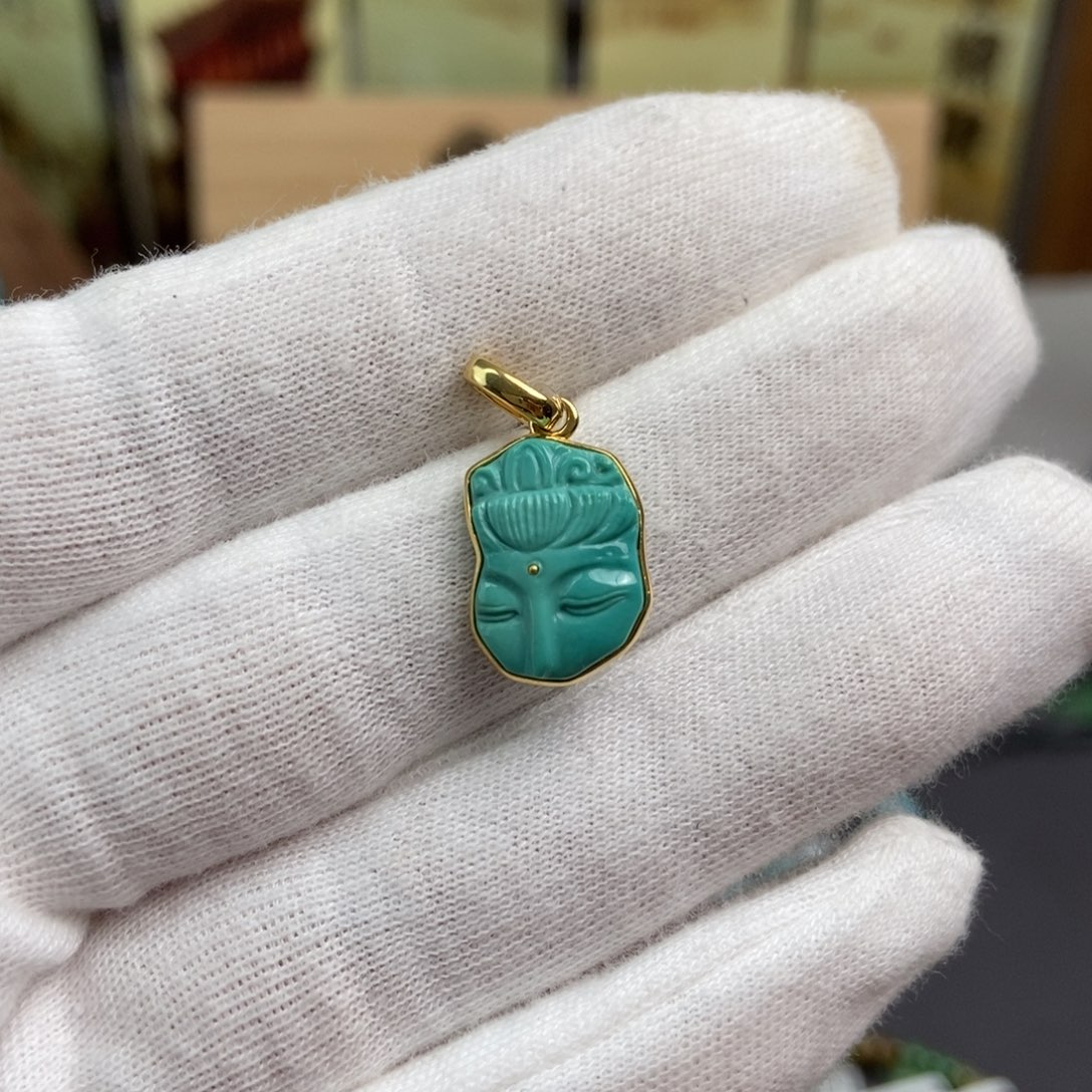 绿松石雕刻18K金镶嵌