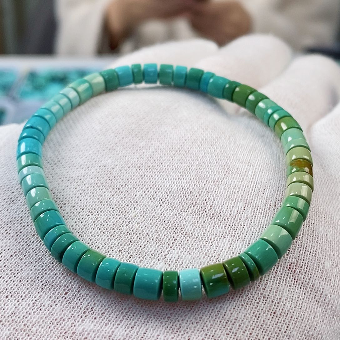 绿松石配饰未镶嵌