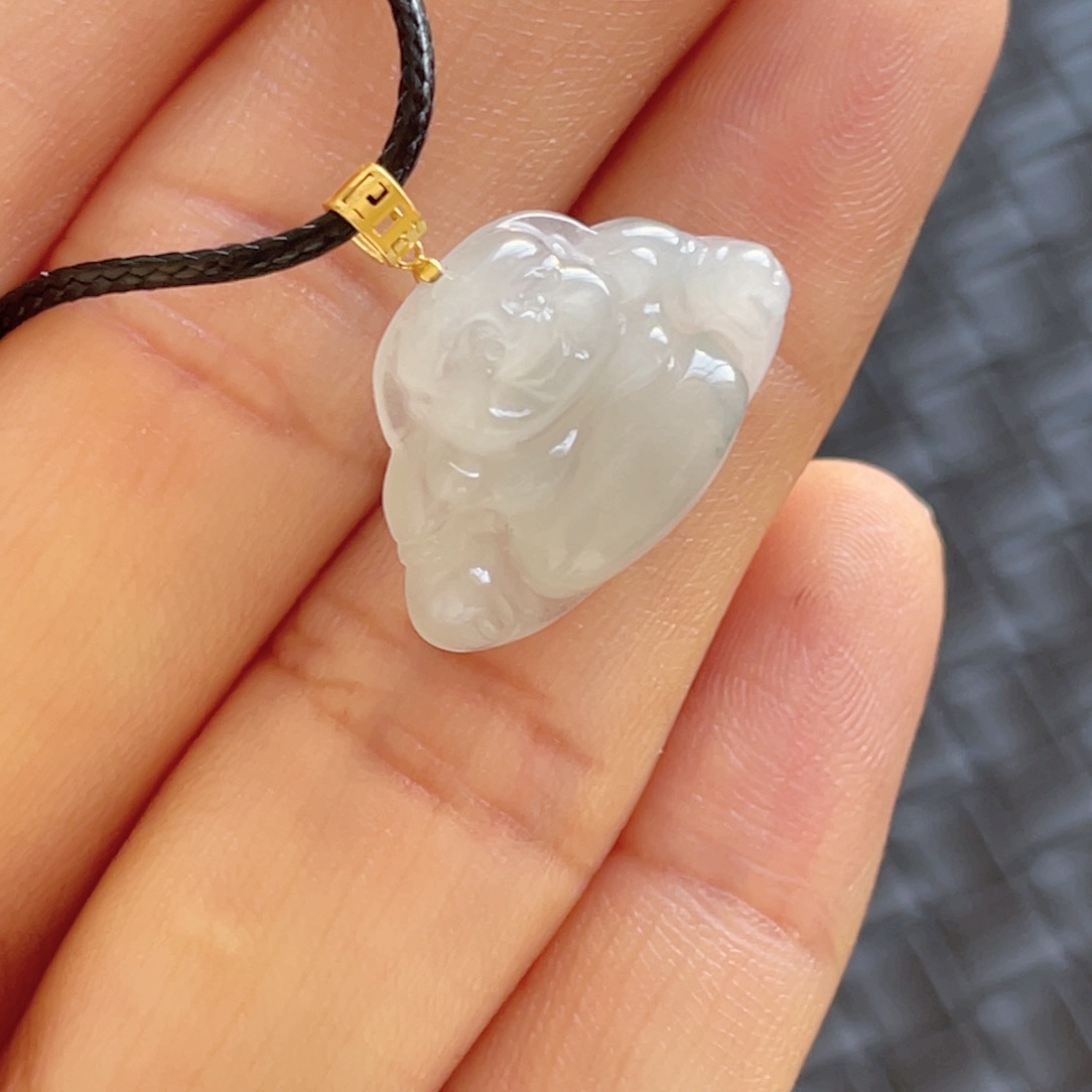 翡翠颈饰18K金镶嵌福利有棉线