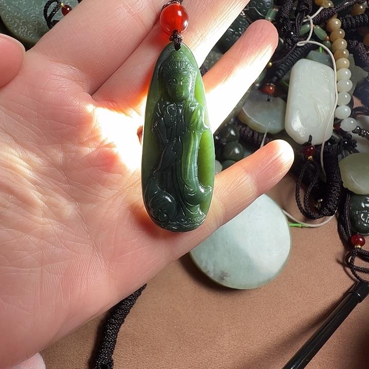 和田玉颈饰未镶嵌