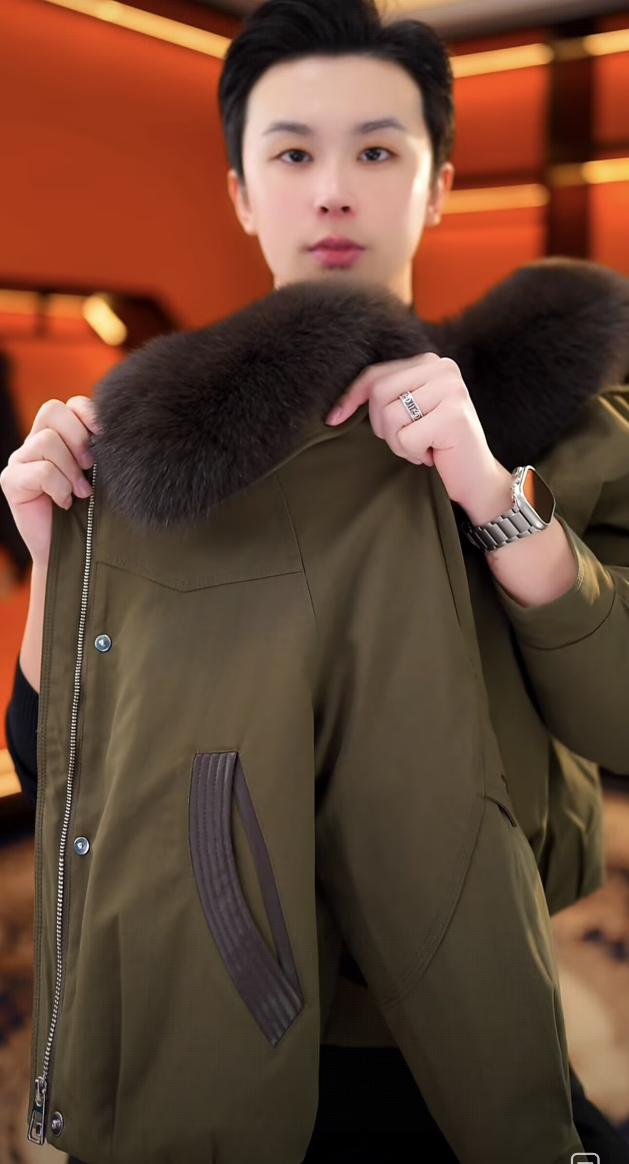 冬季可脱卸狐狸毛领羽绒服女中长款中国风收腰时尚绣花皮草