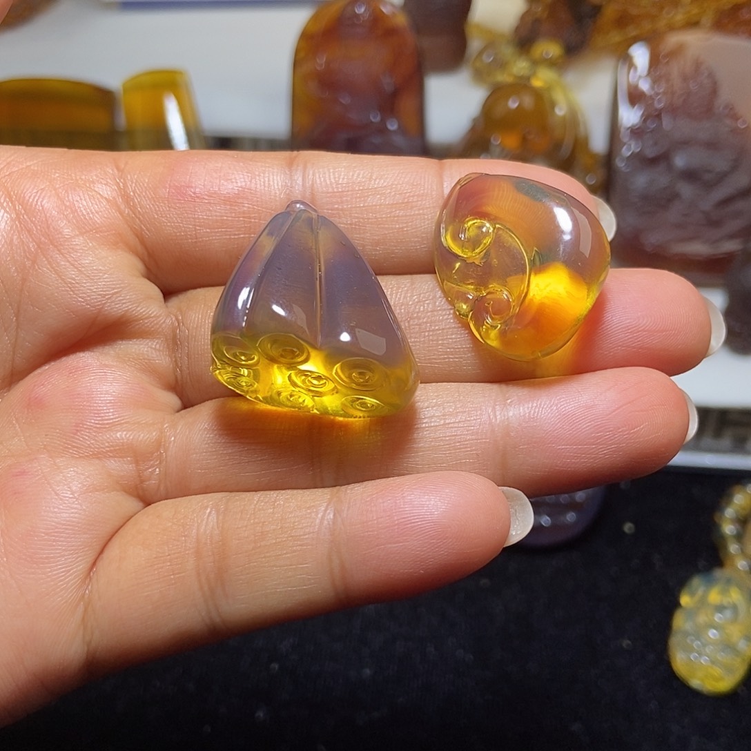 琥珀颈饰未镶嵌缅甸天然琥珀吊坠