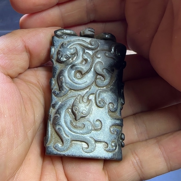 和田玉未镶嵌挂件岁****。