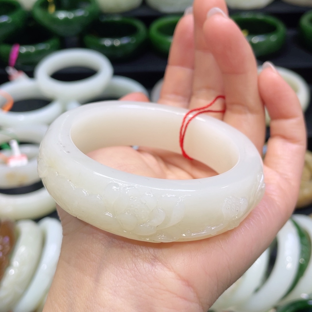 未镶嵌手镯和田玉66