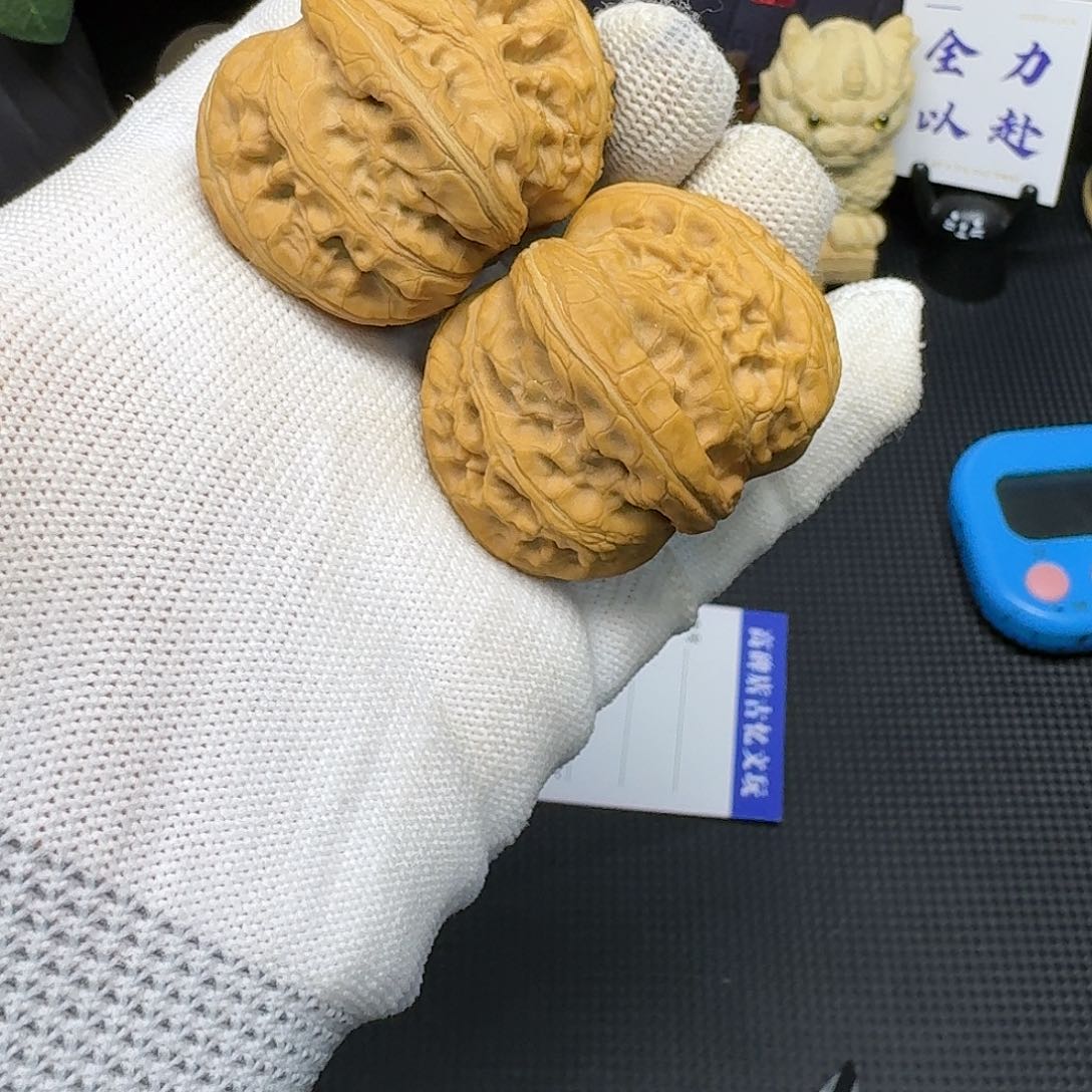 文玩核桃吊坠南****身46元宝