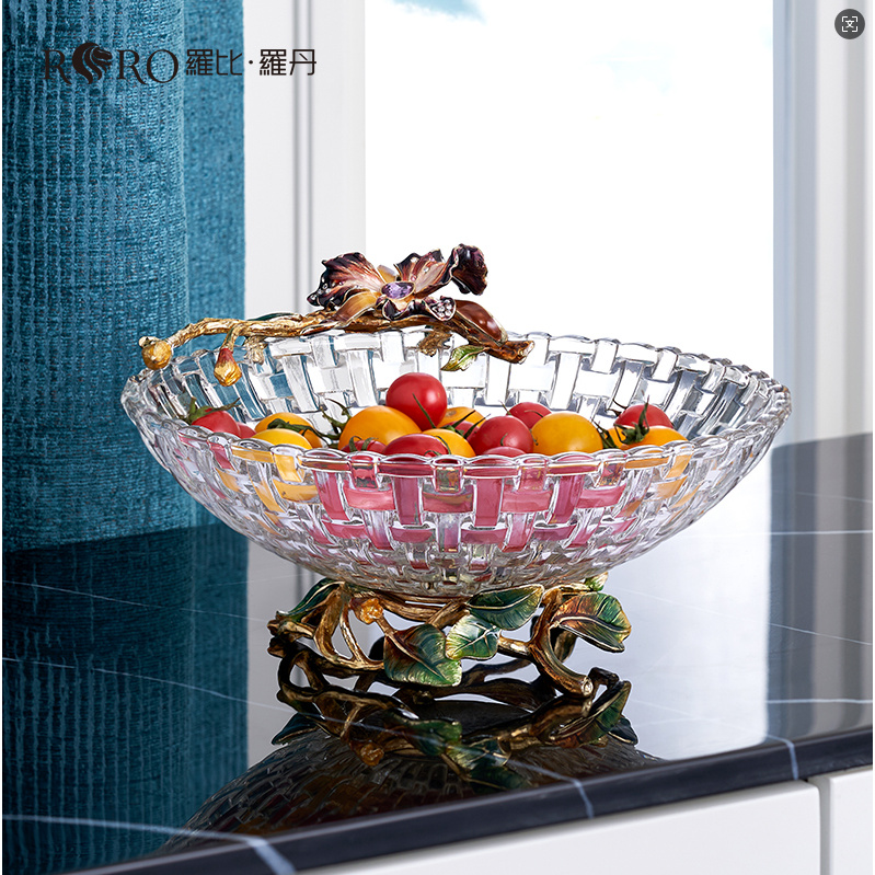 蝶恋花果盘现代客厅轻奢复盘