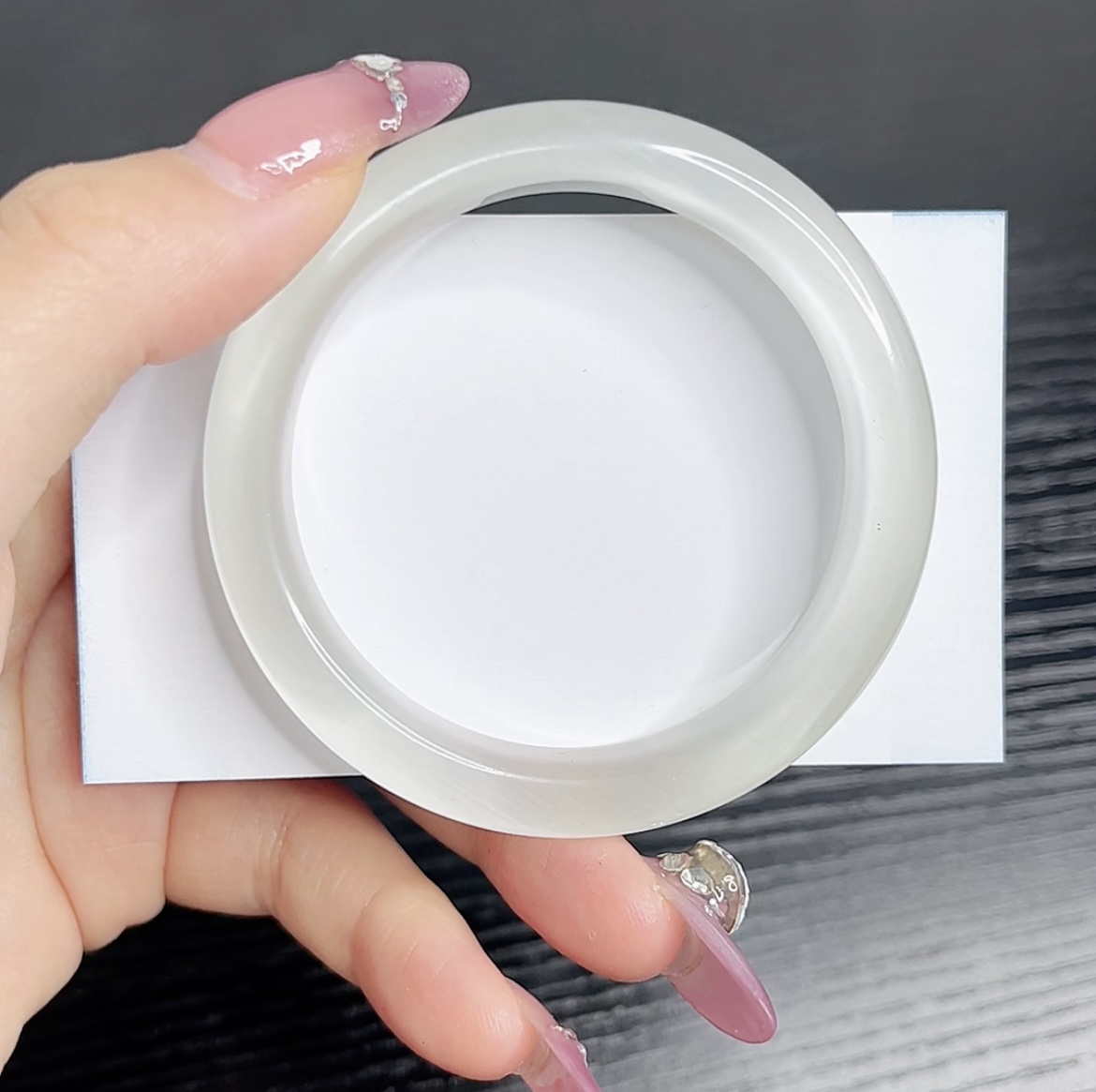   手镯58圈口白月光百搭经典手镯