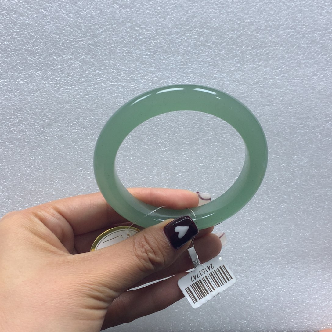 石英质玉手镯未镶嵌小武5758+多人