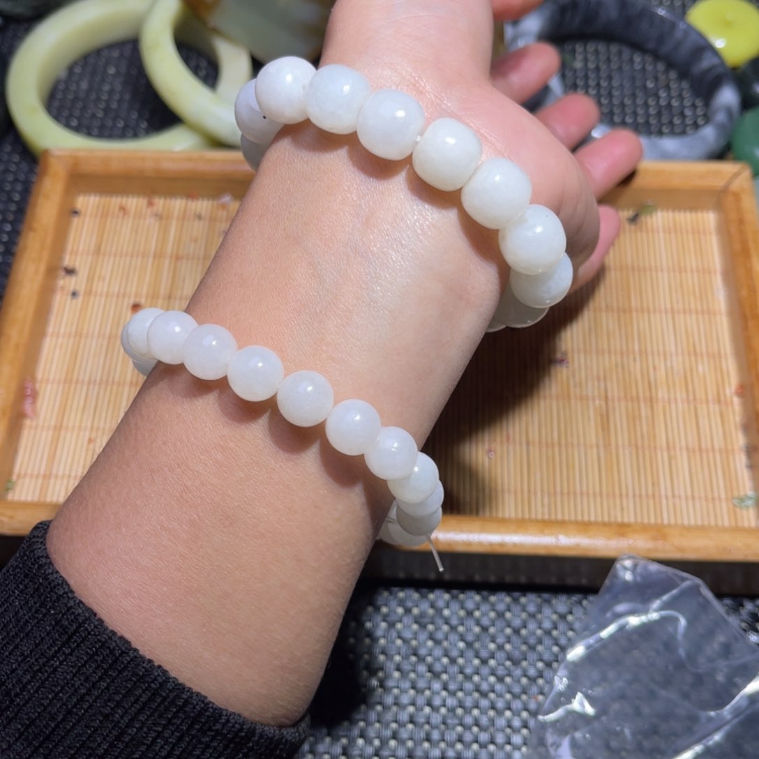 未镶嵌和田玉车挂